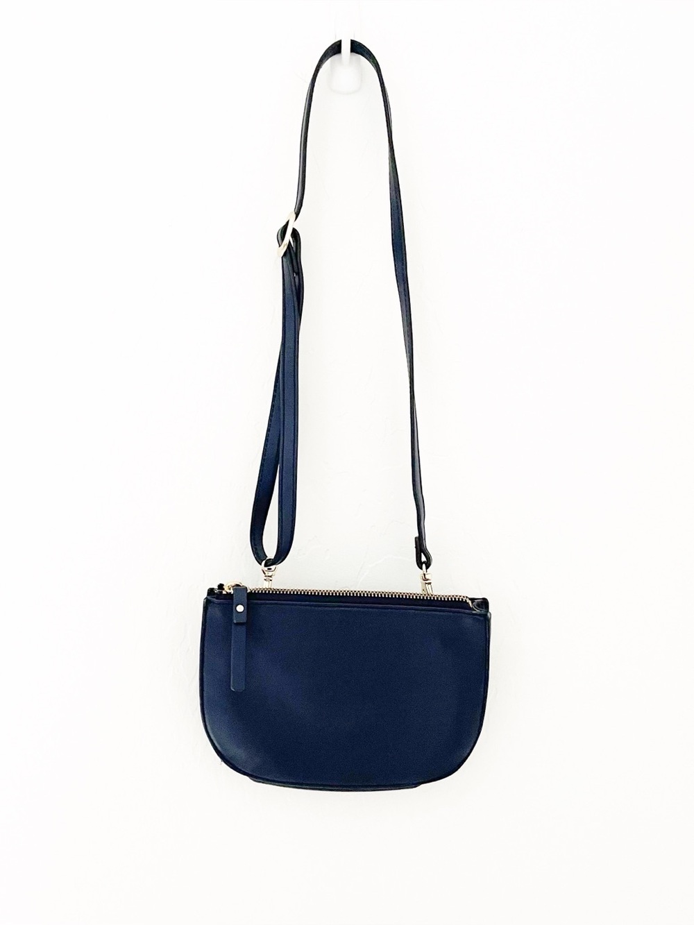 Lo & Sons Waverley 2 Small Crossbody navy